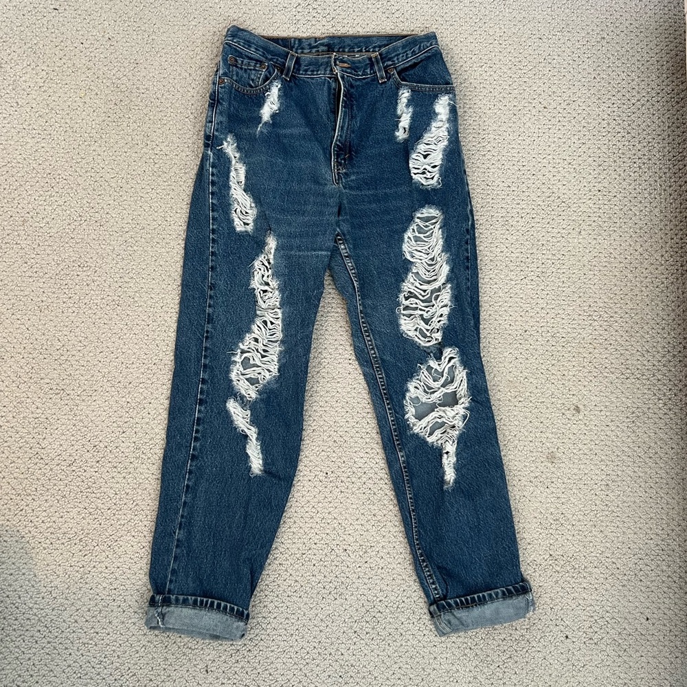 Levi ripped jeans
